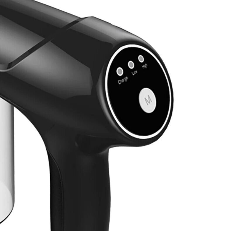 Common Wealth Nano Mist Sprayer Black Refresh Hair Mister close up
